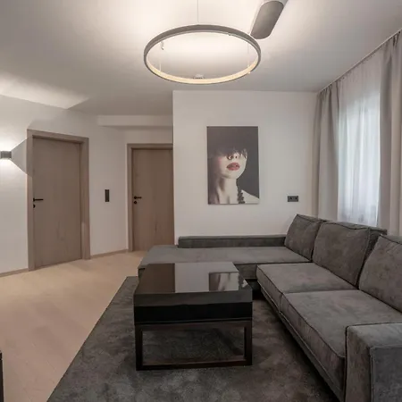 Bed & Breakfast Madlein 3*
