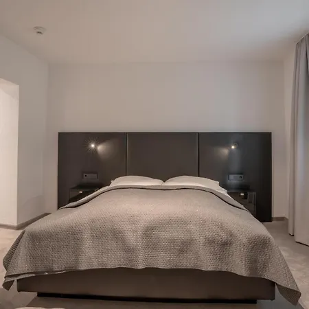 Frühstückspension Madlein 3*